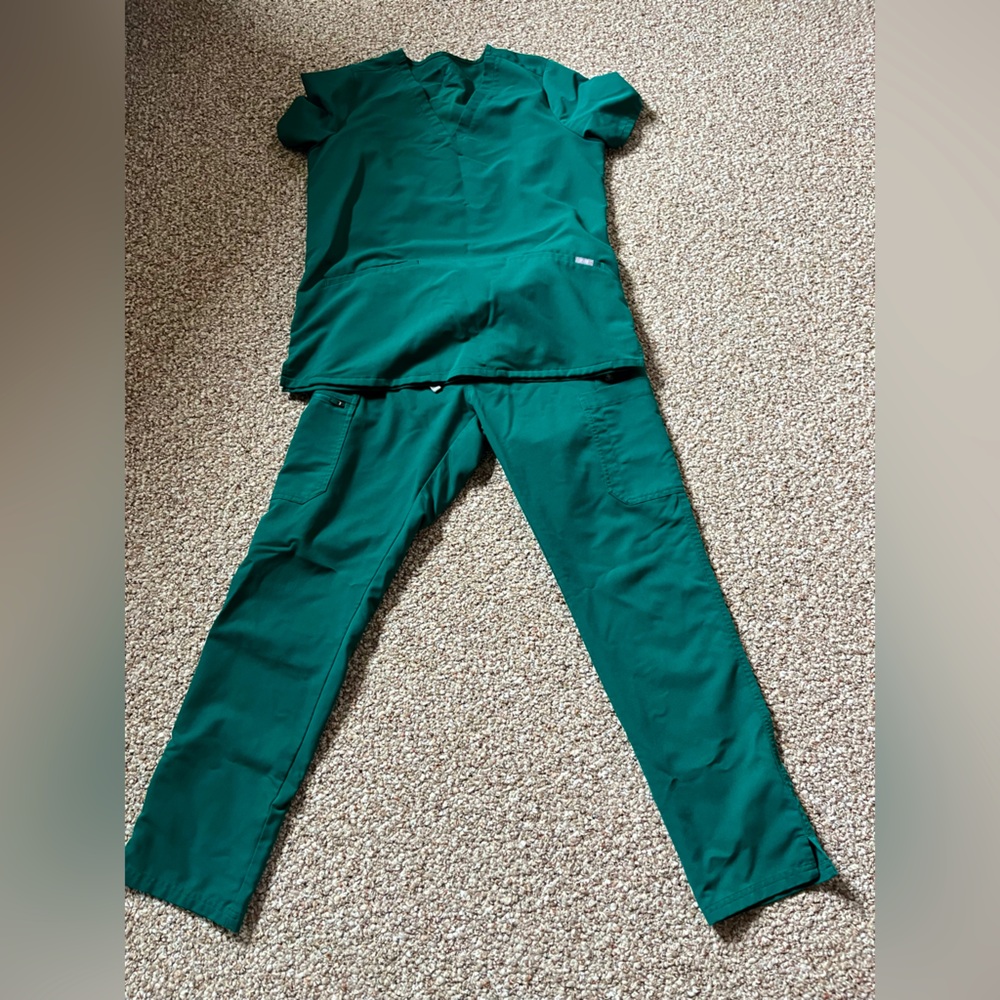 Figs scrubs